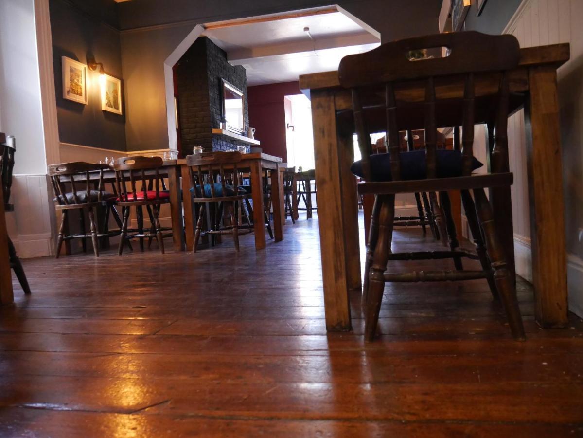 The Fox And Hounds Hotel Whittlebury Екстериор снимка
