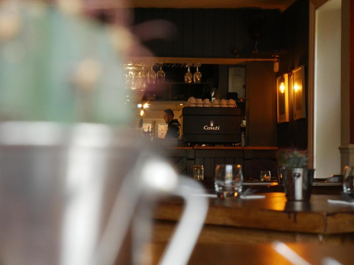 The Fox And Hounds Hotel Whittlebury Екстериор снимка