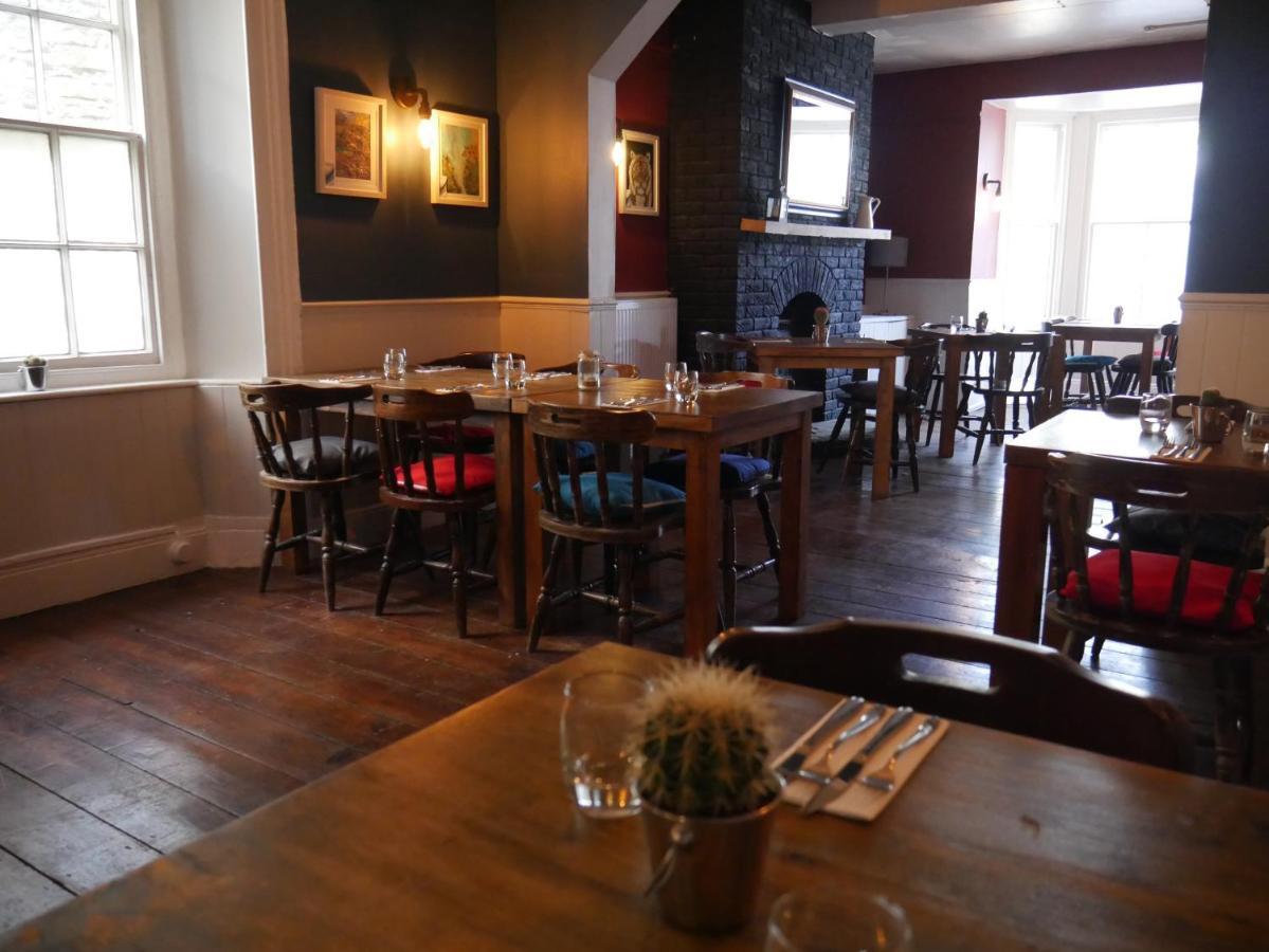 The Fox And Hounds Hotel Whittlebury Екстериор снимка